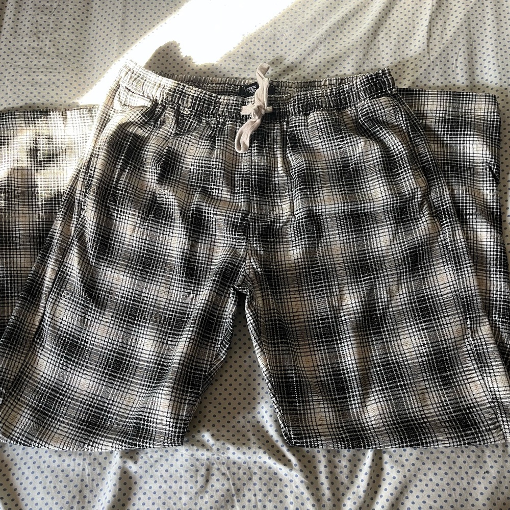 Forever 21 Men’s Plaid Drawstring Joggers